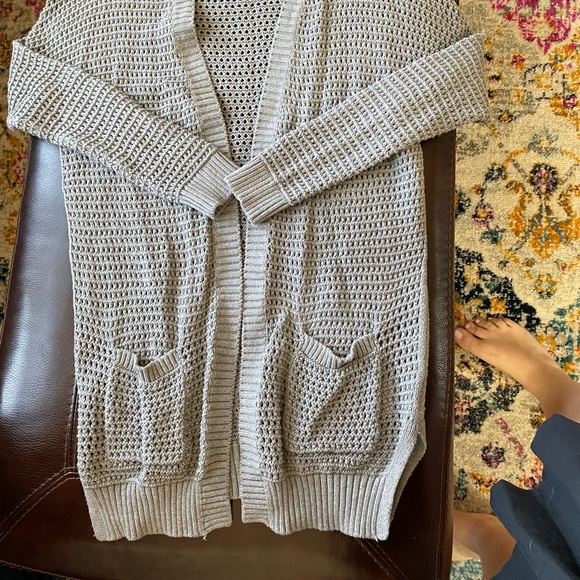Grey Gap Cardigan - Picture 1 of 3